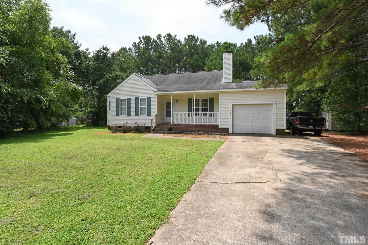7001 Lazy Breeze Circle - Photo 1