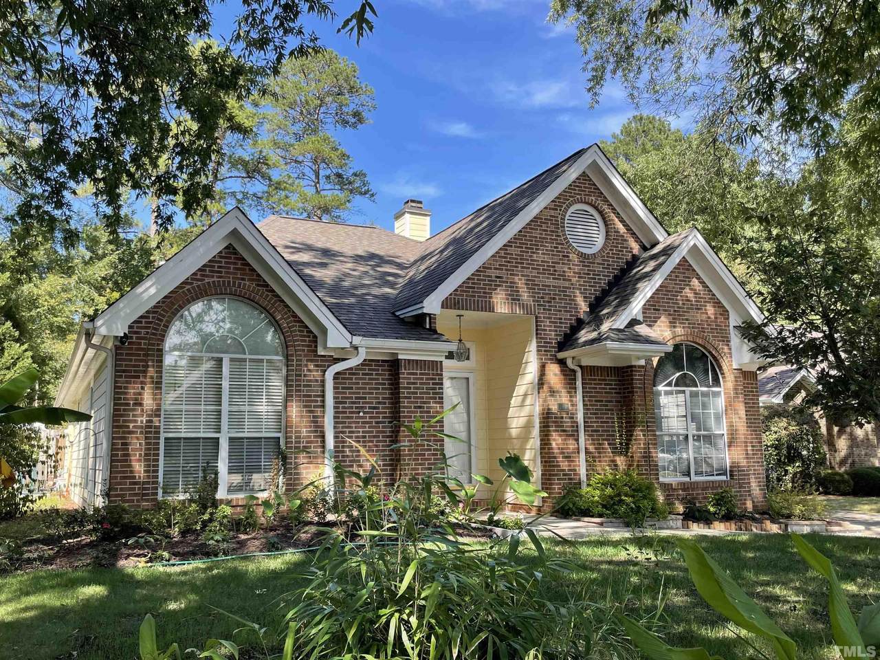 104 Covington Drive - Photo 1