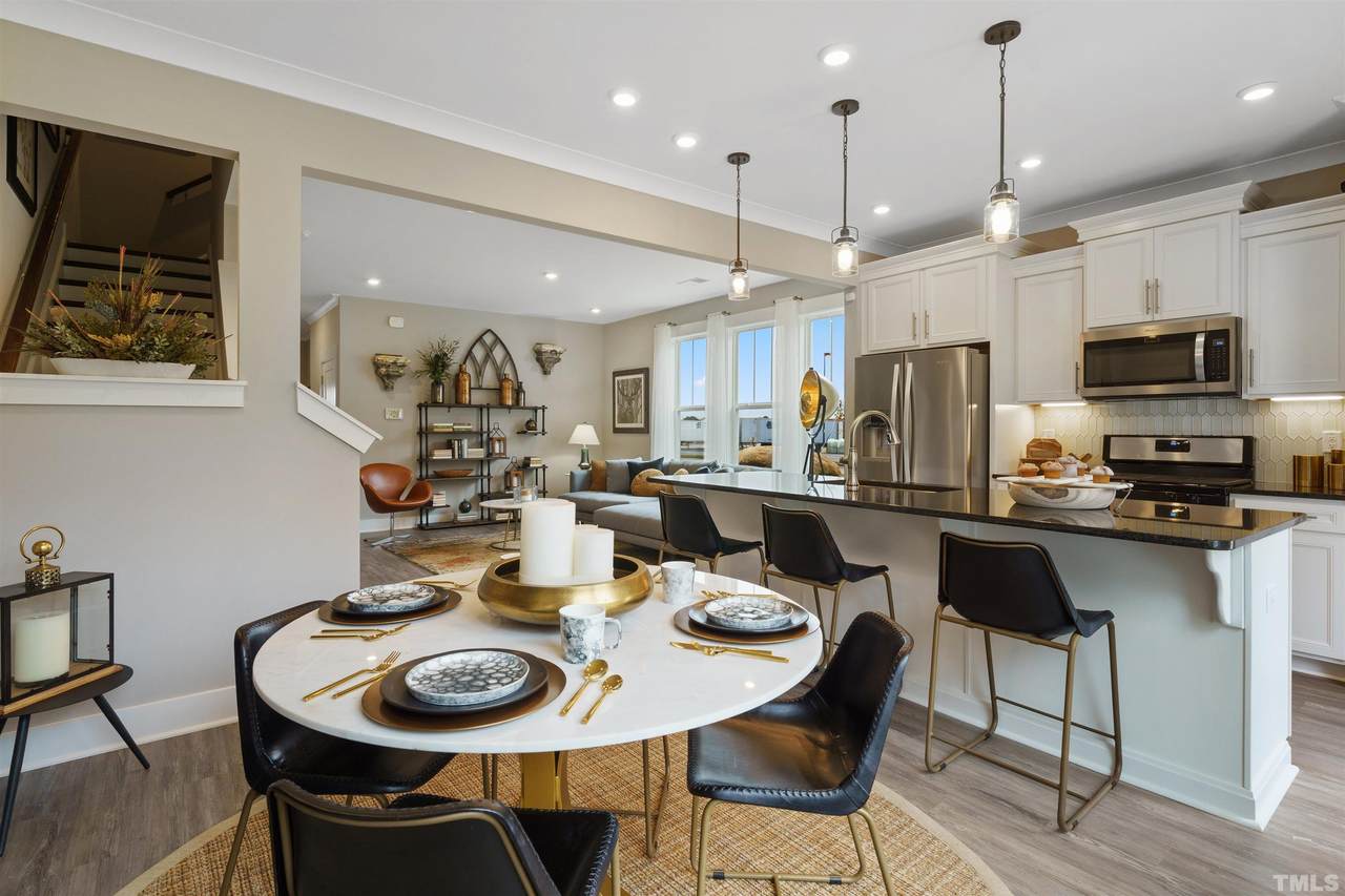 42 Burford Way - Photo 1
