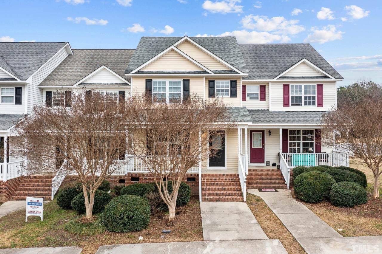 204 Wimbledon Court - Photo 1