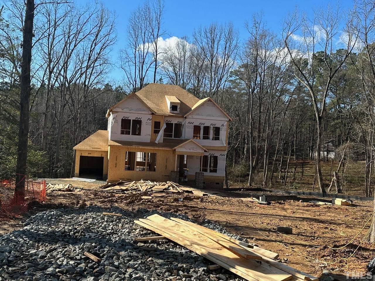 109 Hobby Farm Road - Photo 1