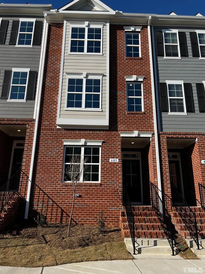 605 Gateway Crossing Lane - Photo 1