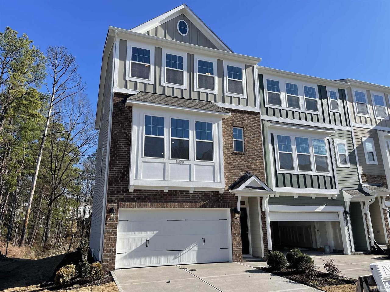 1073 Manorhaven Drive - Photo 1