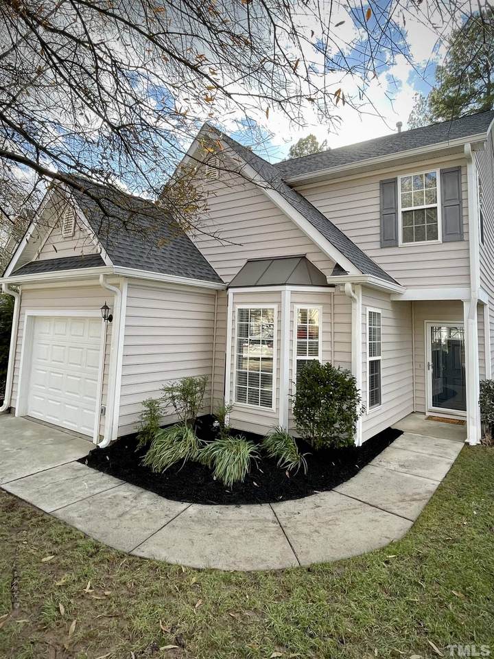 1504 Crimson Creek - Photo 1