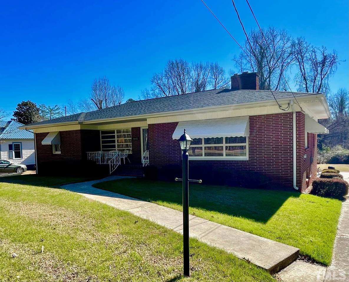2315 Oxford Road - Photo 1