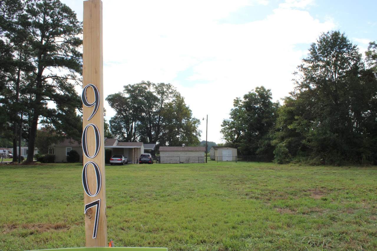 9007 Brookfield Drive - Photo 1