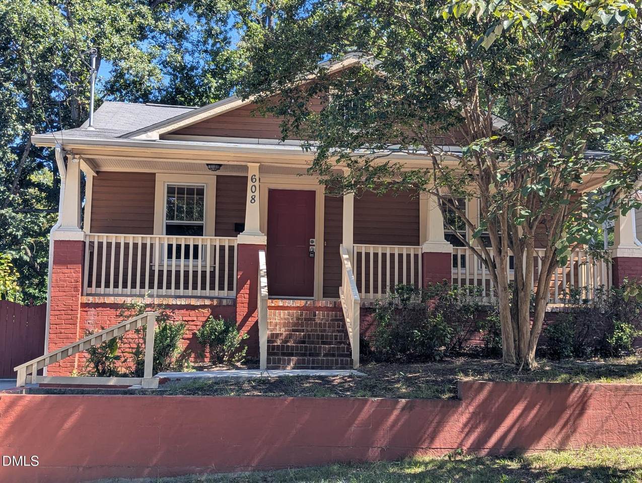 608 Maple Street - Photo 1