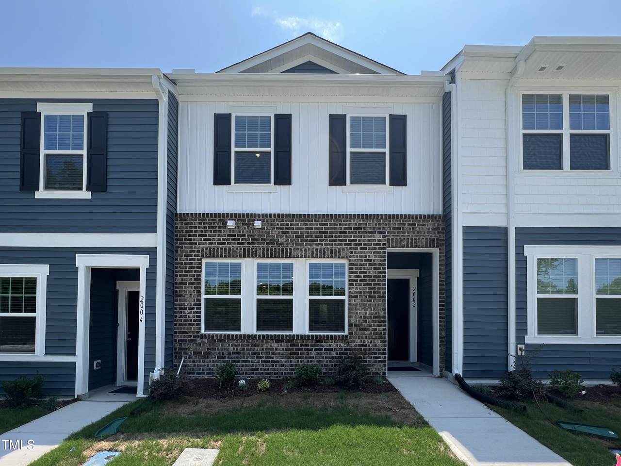 2002 Glen Crossing Drive - Photo 1