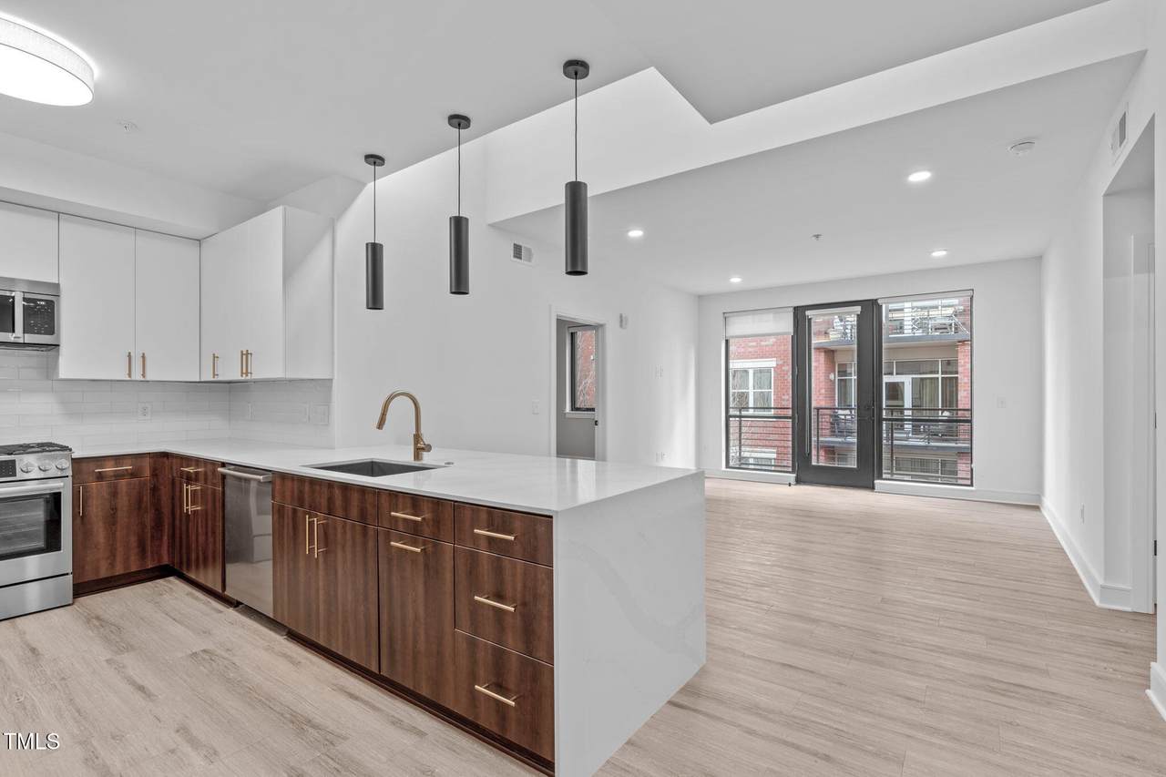 615 Peace Street - Photo 1