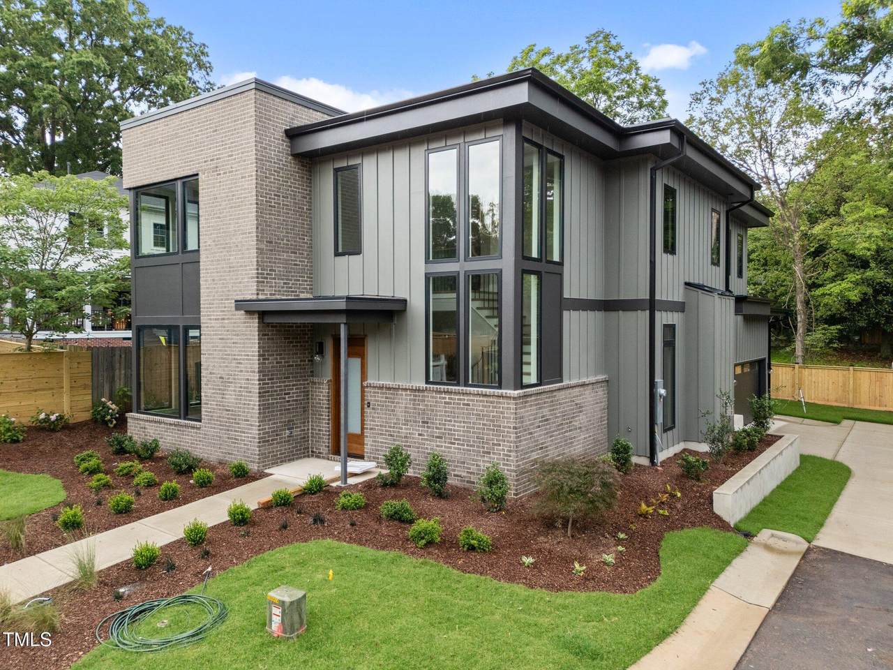 2305 Turners Alley - Photo 1