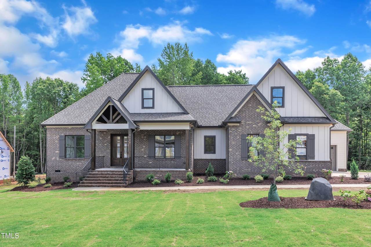 3920 Cedar Knolls Drive Drive - Photo 1