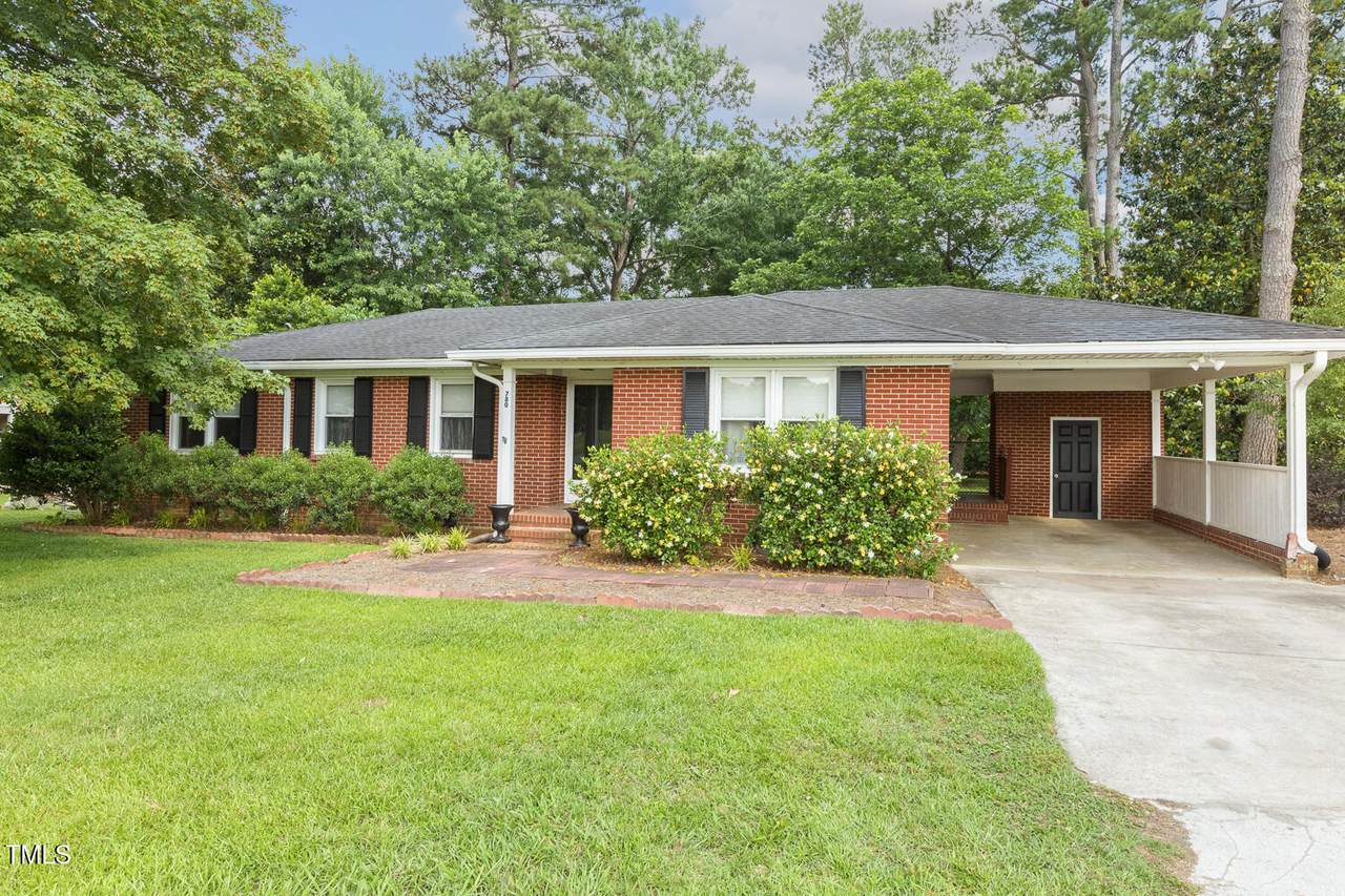 780 Leslie Campbell Avenue - Photo 1