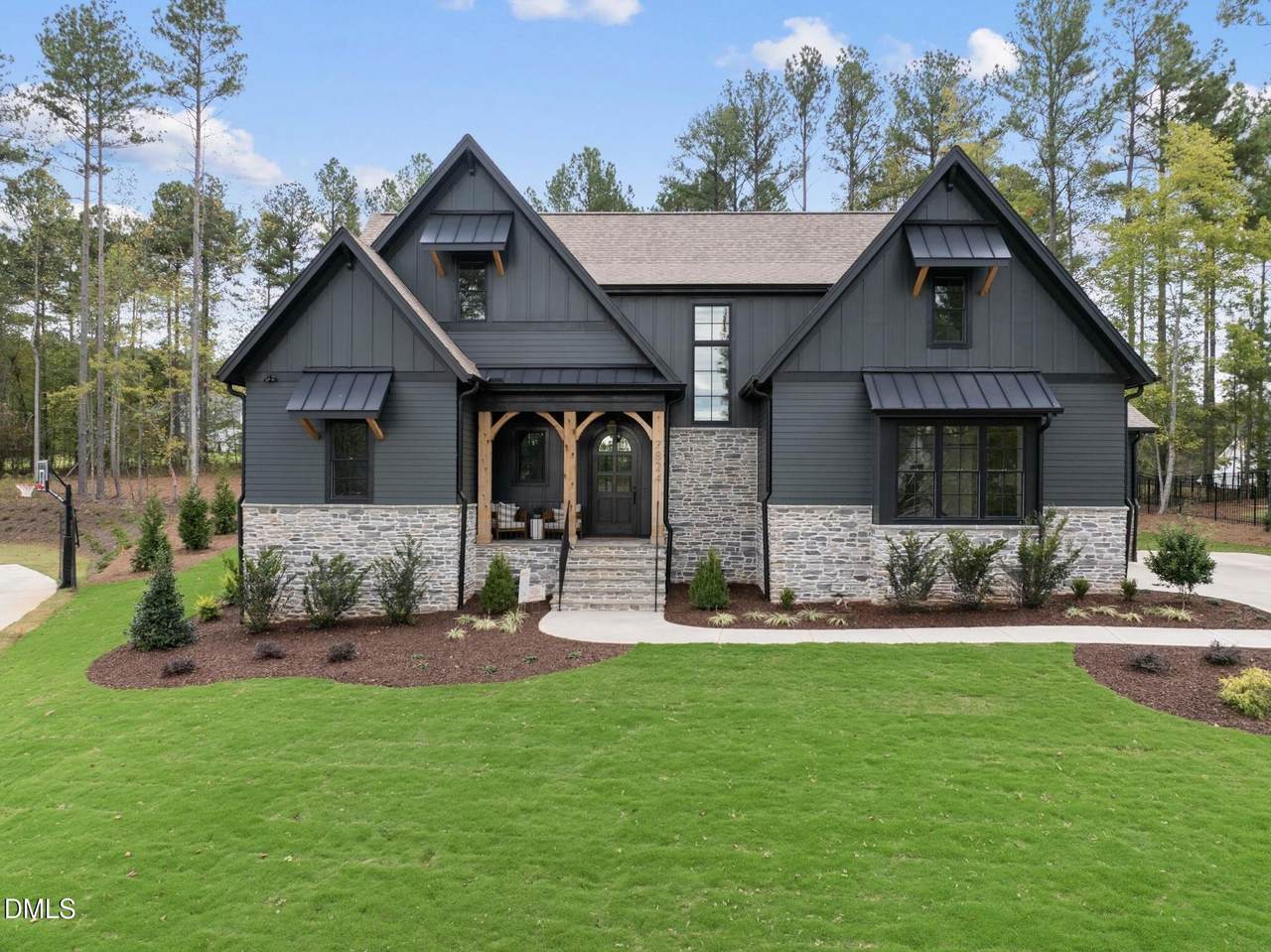 7824 Ailesbury Road - Photo 1