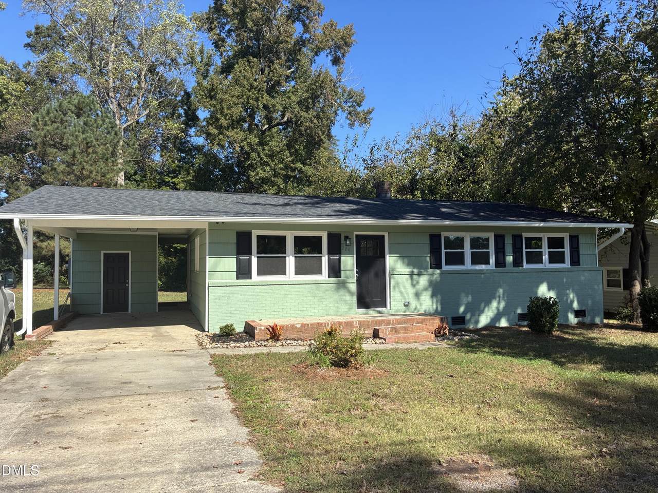 209 King Arthur Trail - Photo 1