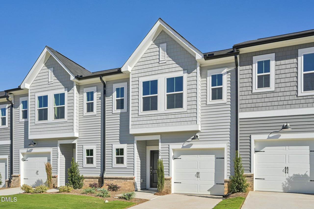 224 Flagstone Way - Photo 1