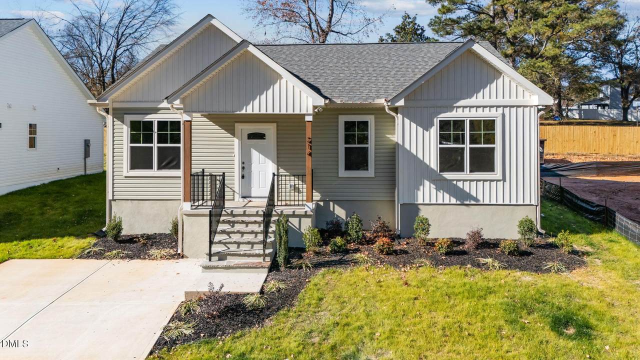 214 College Street - Photo 1