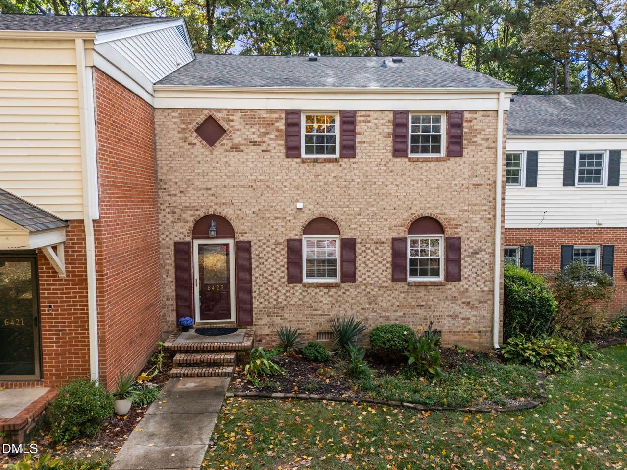 6423 New Market Way - Photo 1