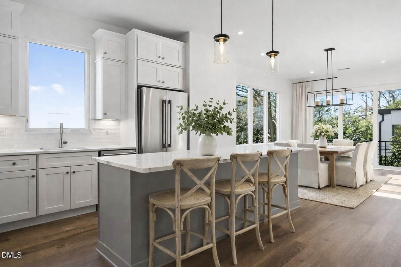 1521 Sunrise Avenue - Photo 1