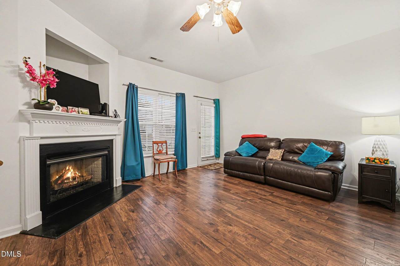 229 Commons Drive - Photo 1