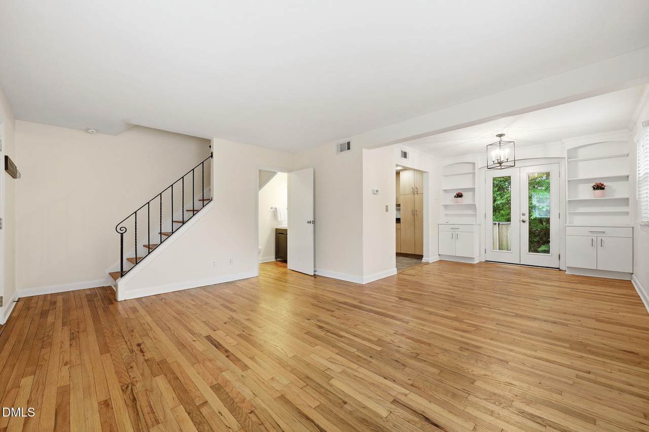 1107 Nichols Drive - Photo 1