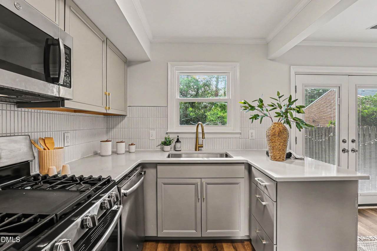3736 Yorktown Place - Photo 1