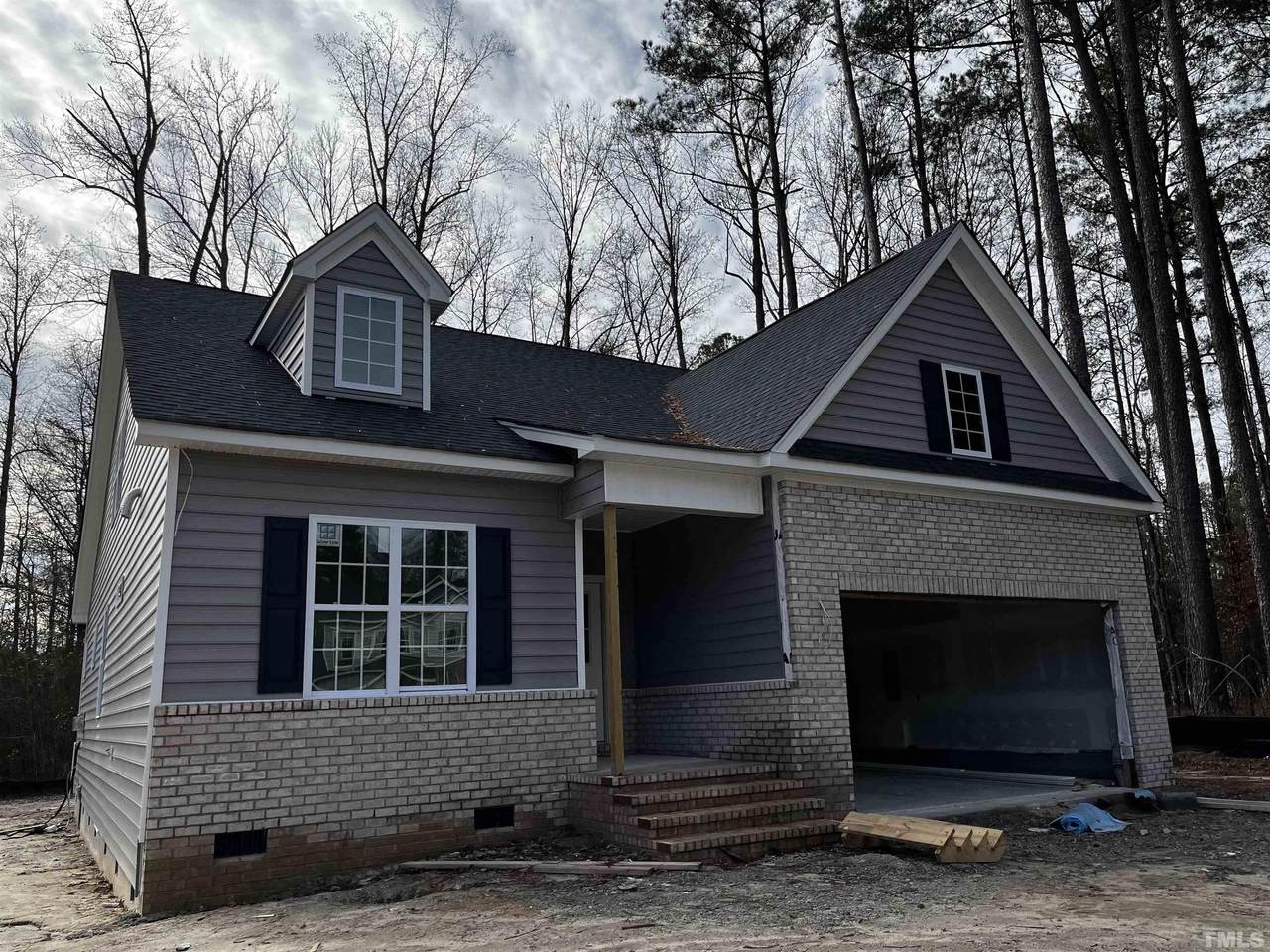 144 Ascot - Photo 1