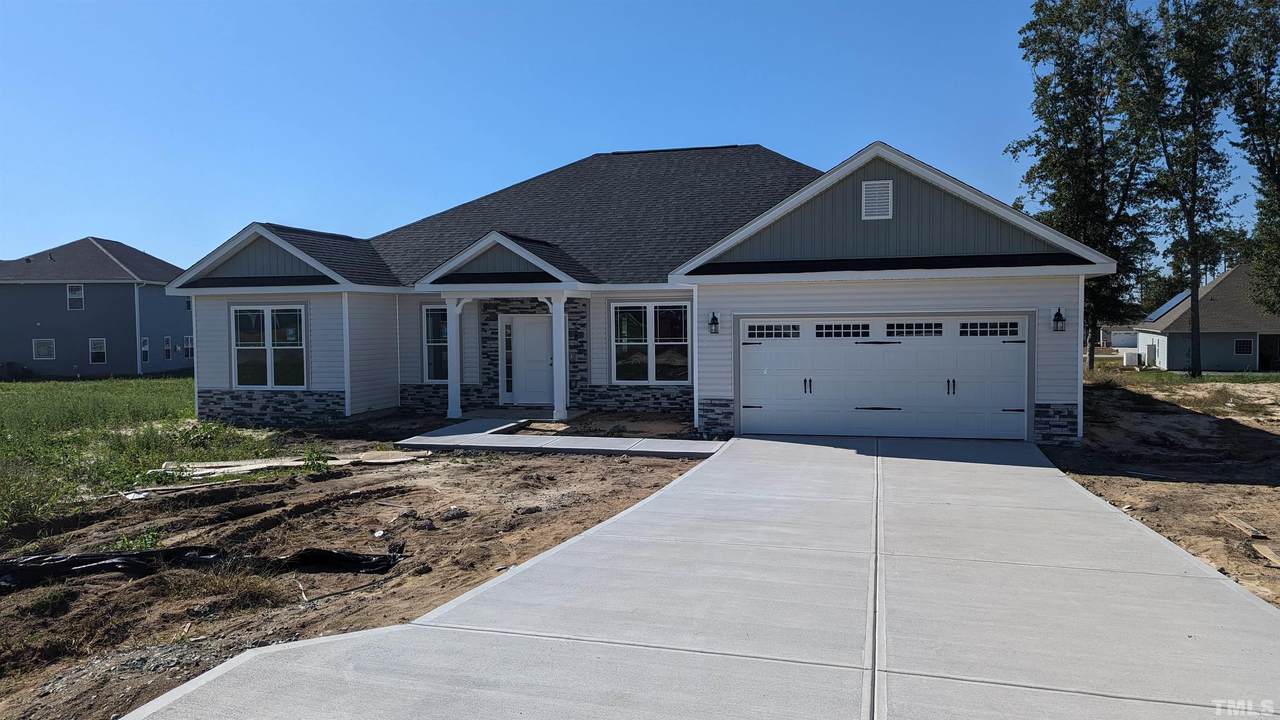 102 Isleworth Court - Photo 1