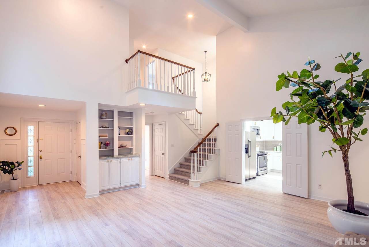449 Crossvine Close - Photo 1