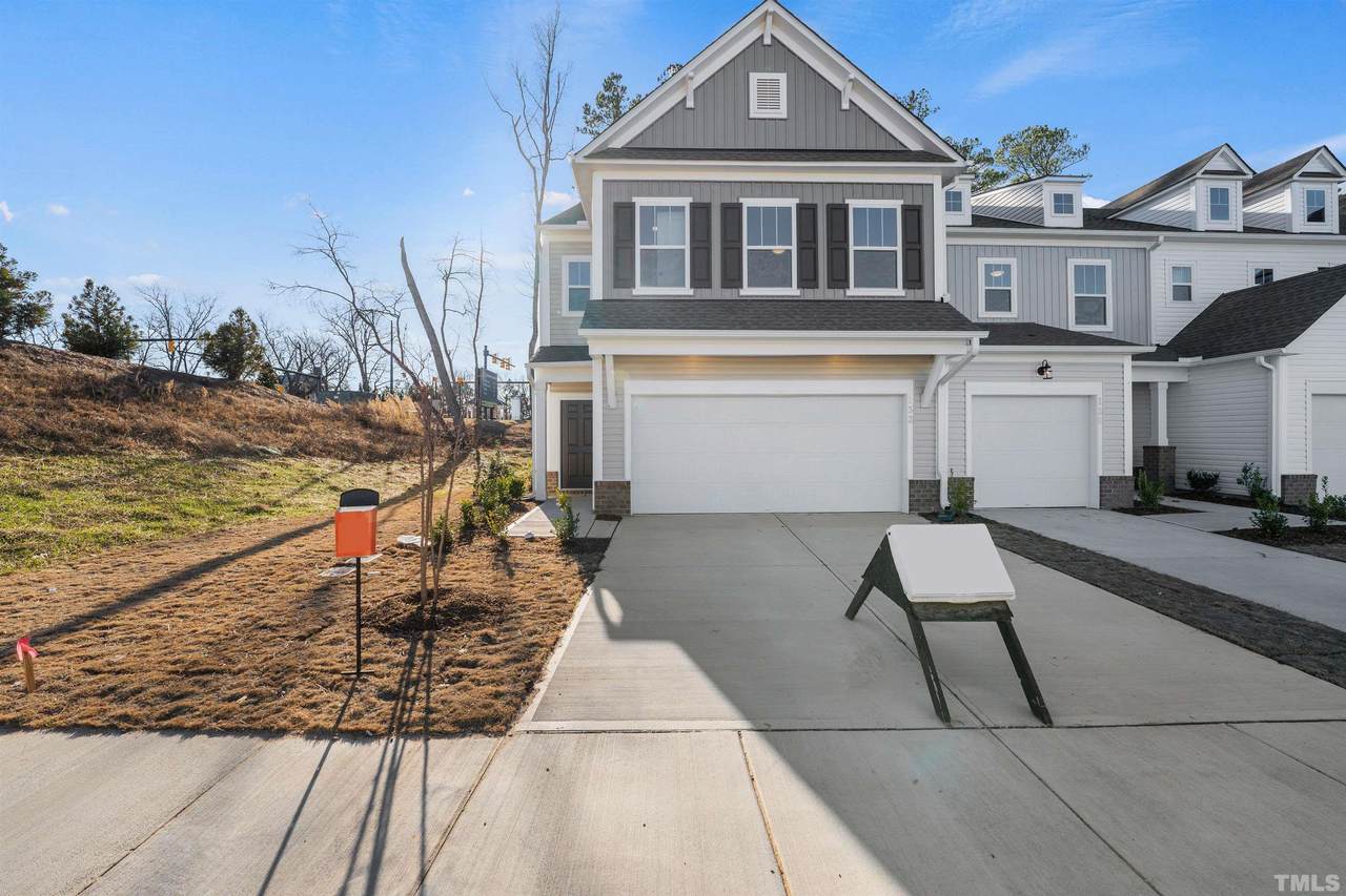132 Little Leaf Lane - Photo 1