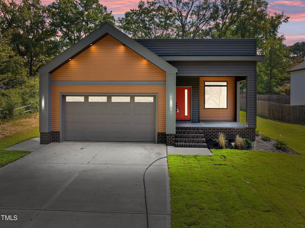 117 Allen Avenue - Photo 1