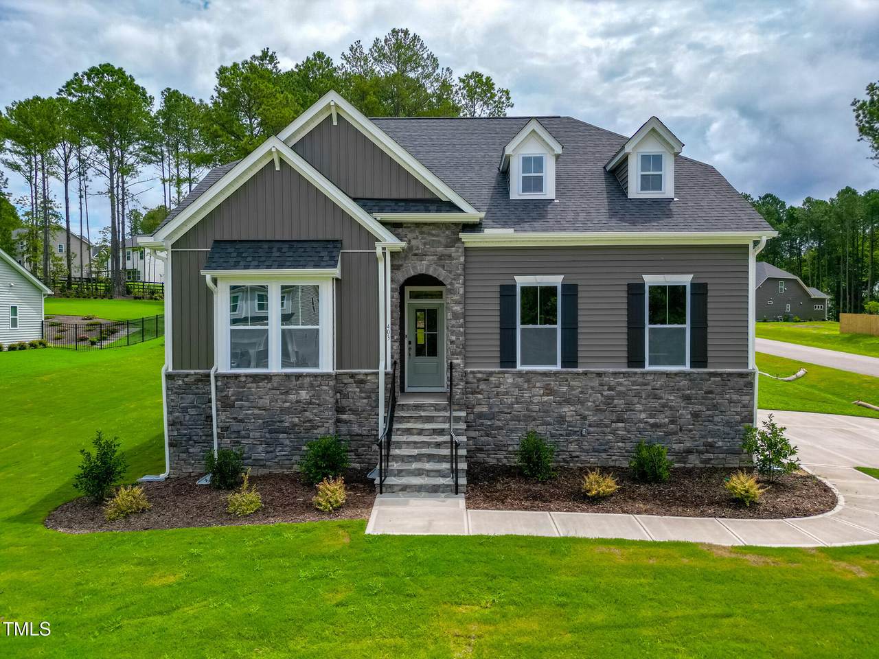 403 Duncan Creek Road - Photo 1