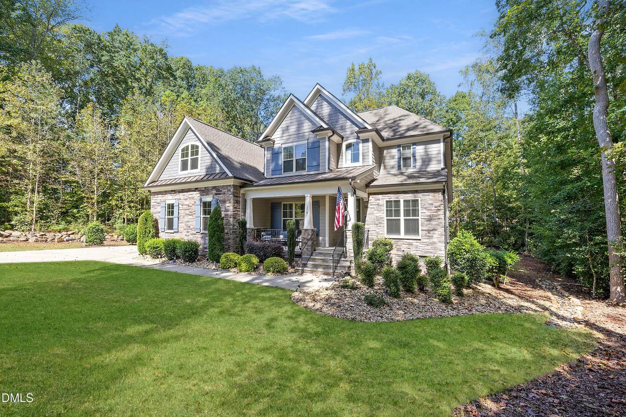 378 Crimson Way - Photo 1