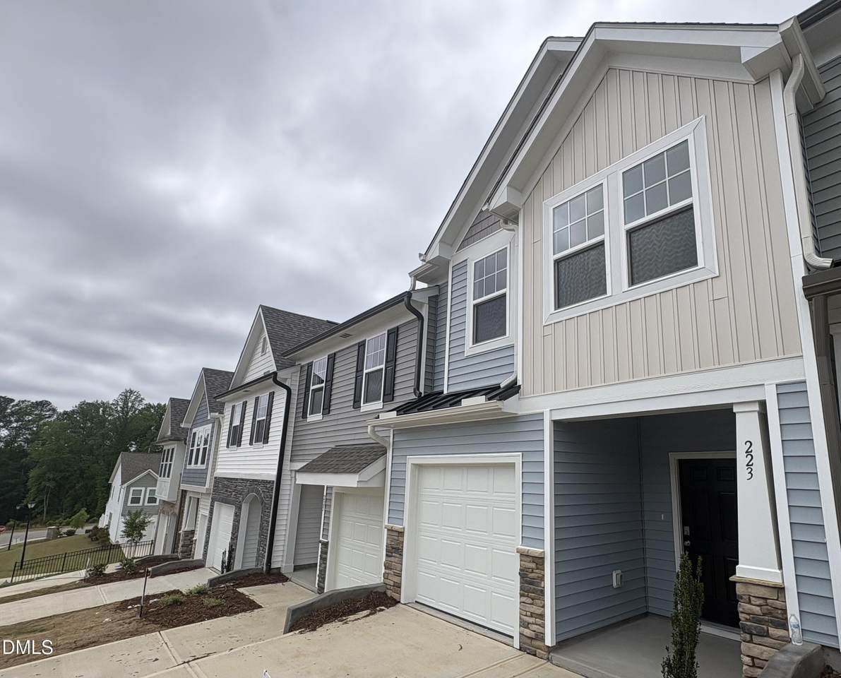 223 Alberta Drive - Photo 1