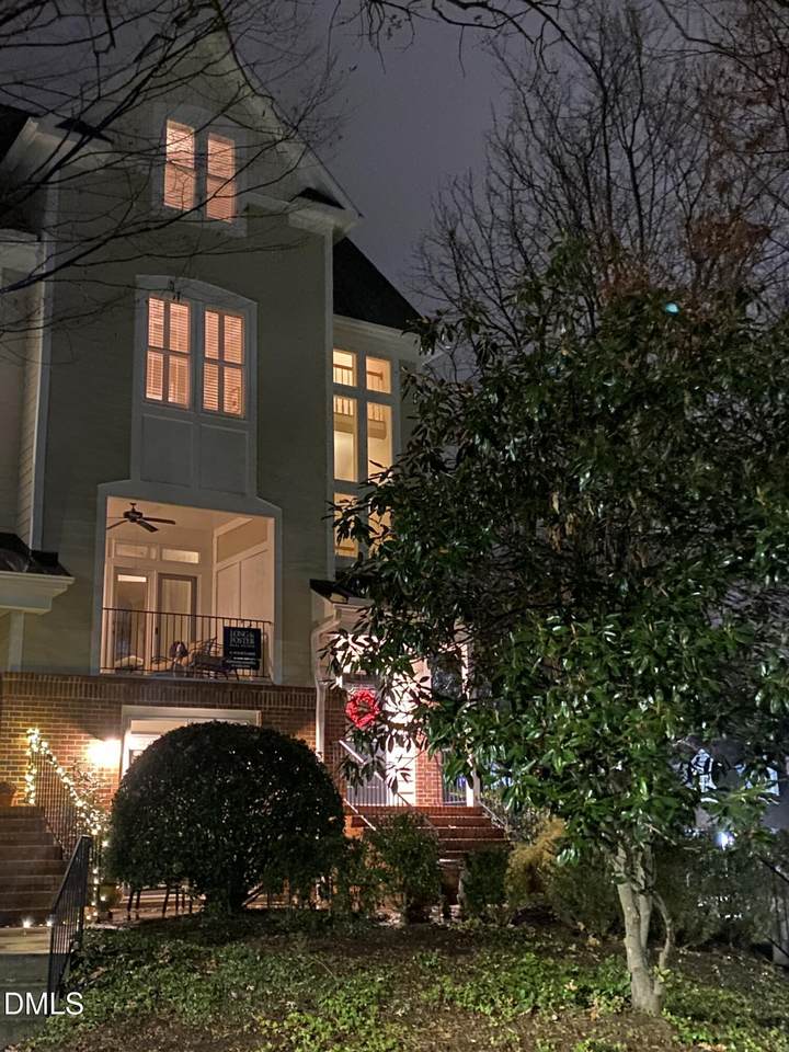 1120 Parkridge Lane - Photo 1