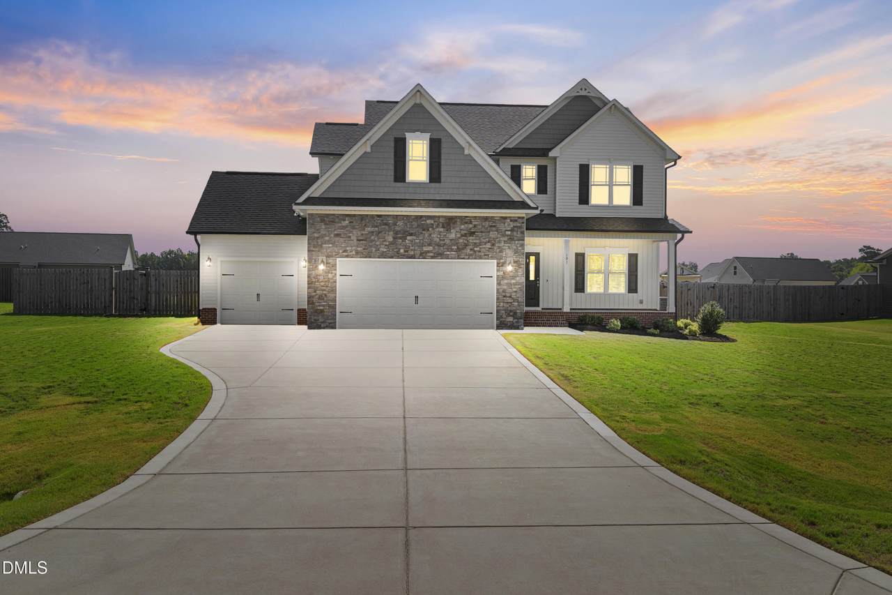 191 Hazelwood Road - Photo 1