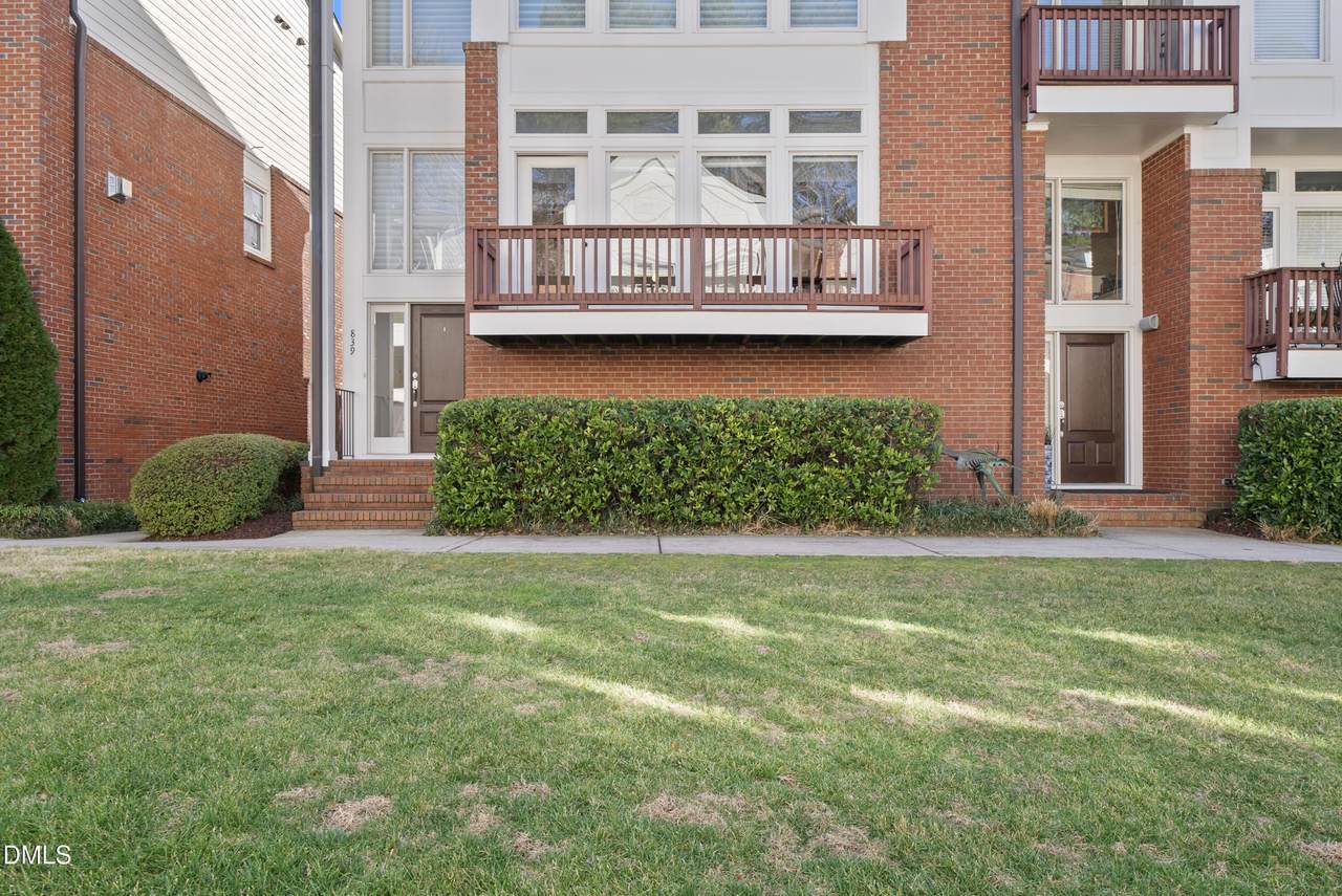 839 The Village Circle - Photo 1