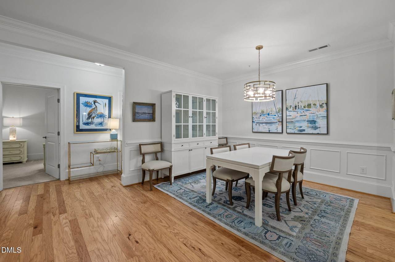 501 Finsbury Street - Photo 1