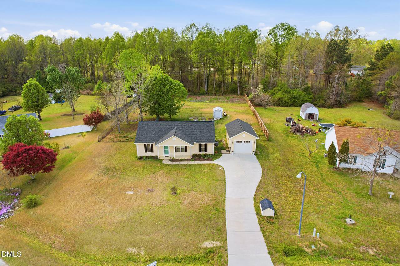 108 Danbury Court - Photo 1