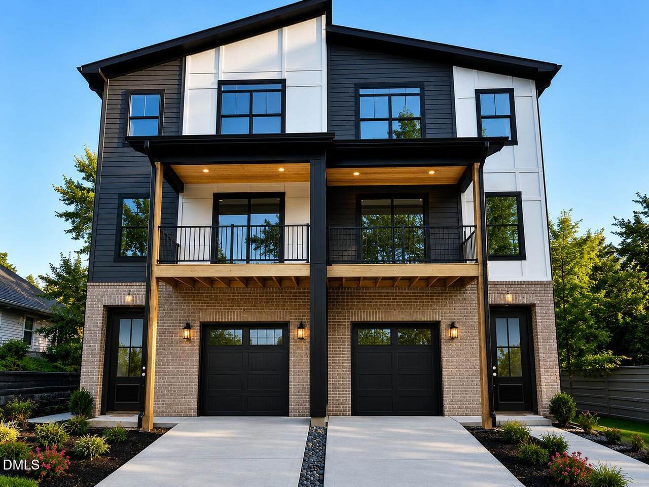 720 Oakwood Avenue - Photo 1