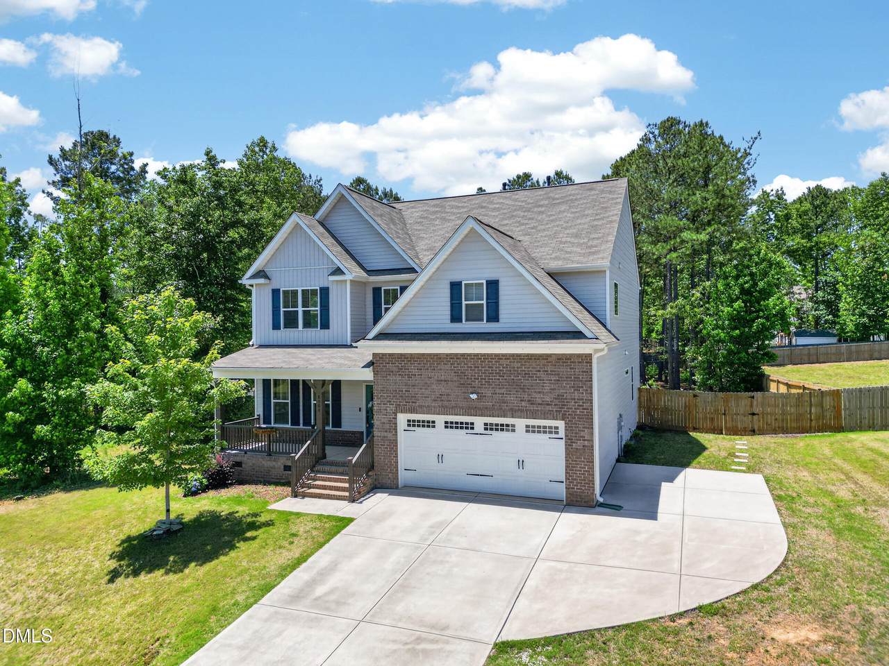8909 Hardie Farm Circle - Photo 1