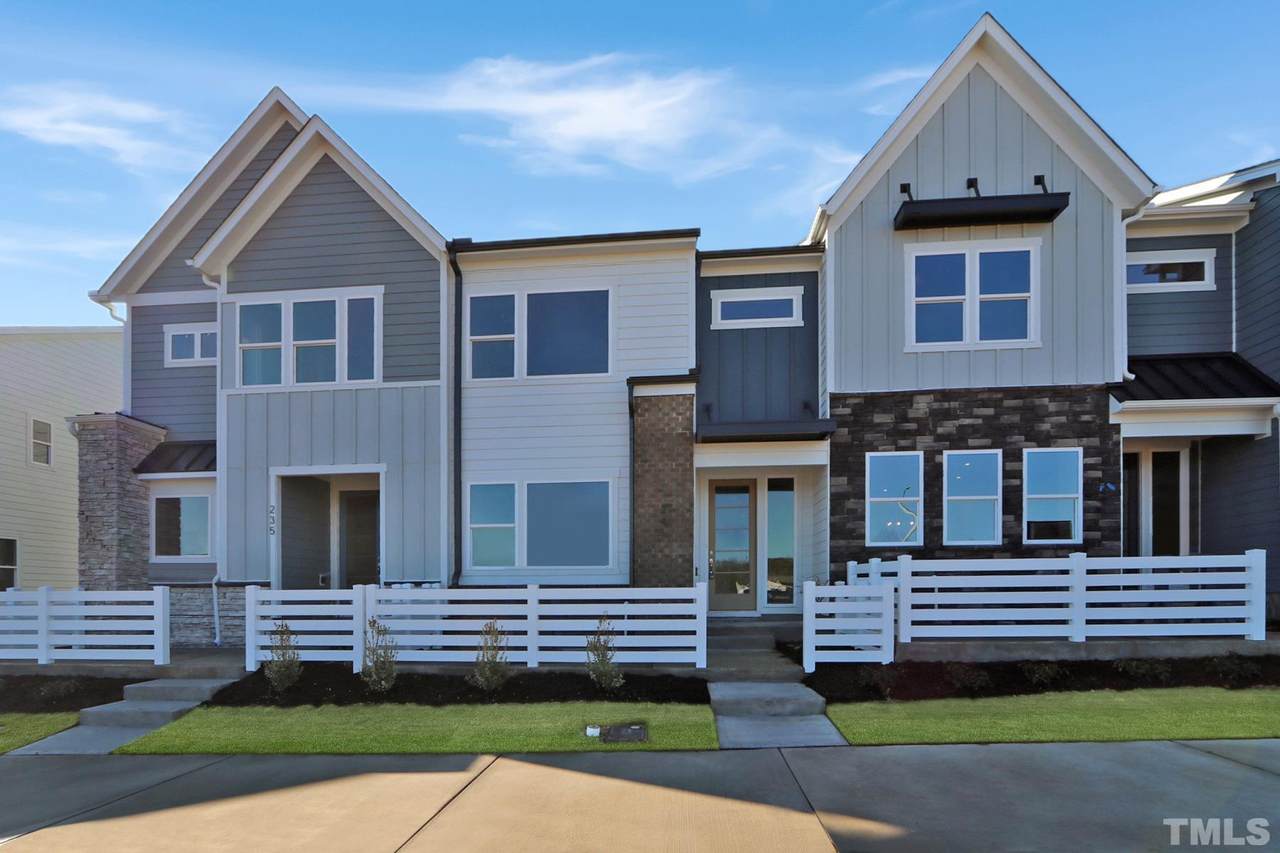 241 Wendover Parkway - Photo 1