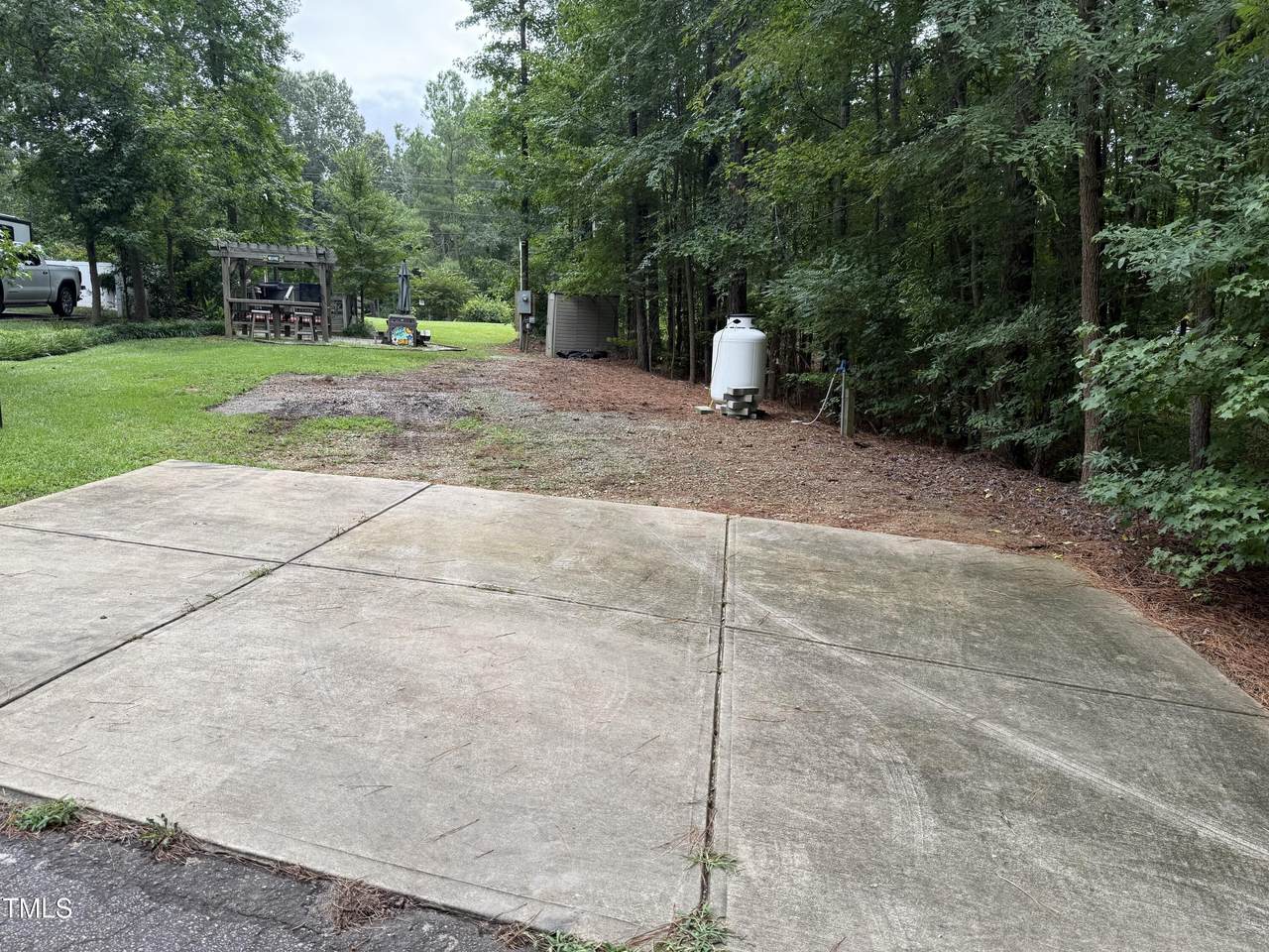 124 Kansas Drive - Photo 1