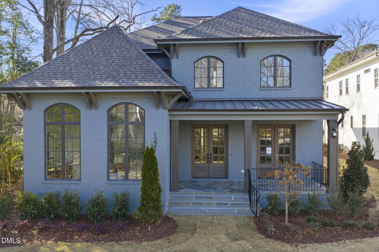1221 Dixie Trail - Photo 1