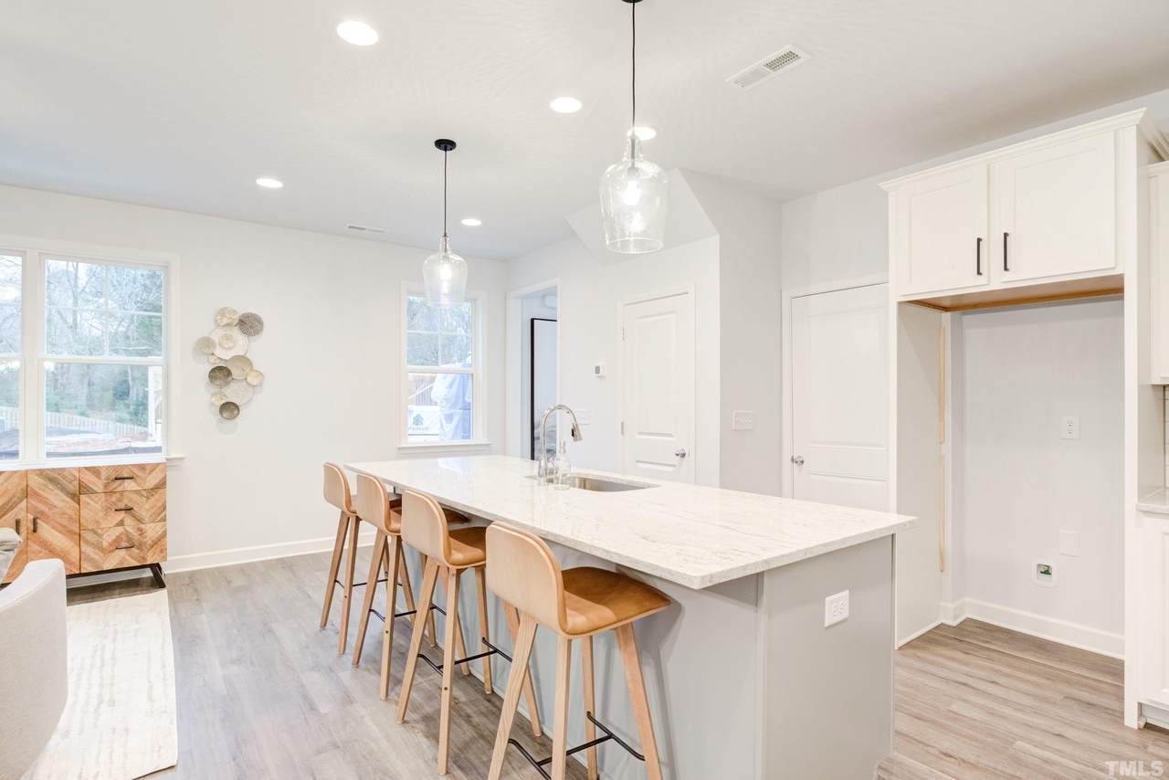 1059 Main Street - Photo 1