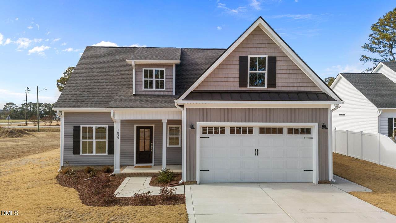 1039 Lincoln Street - Photo 1