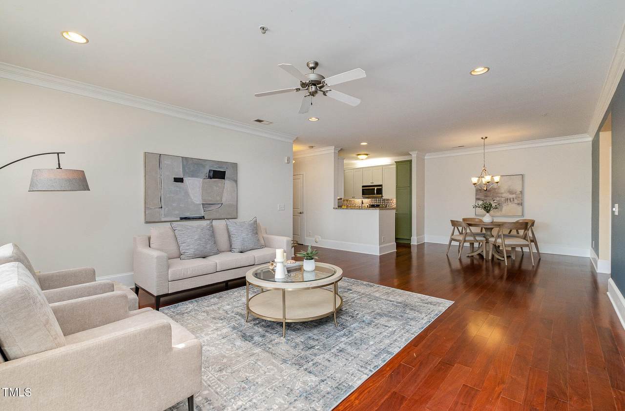 201 Finsbury Street - Photo 1