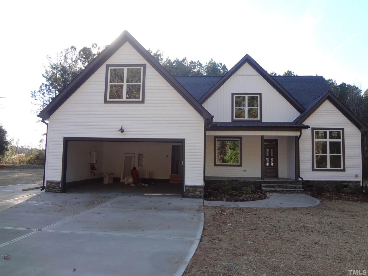 203 Edgewood Drive - Photo 1