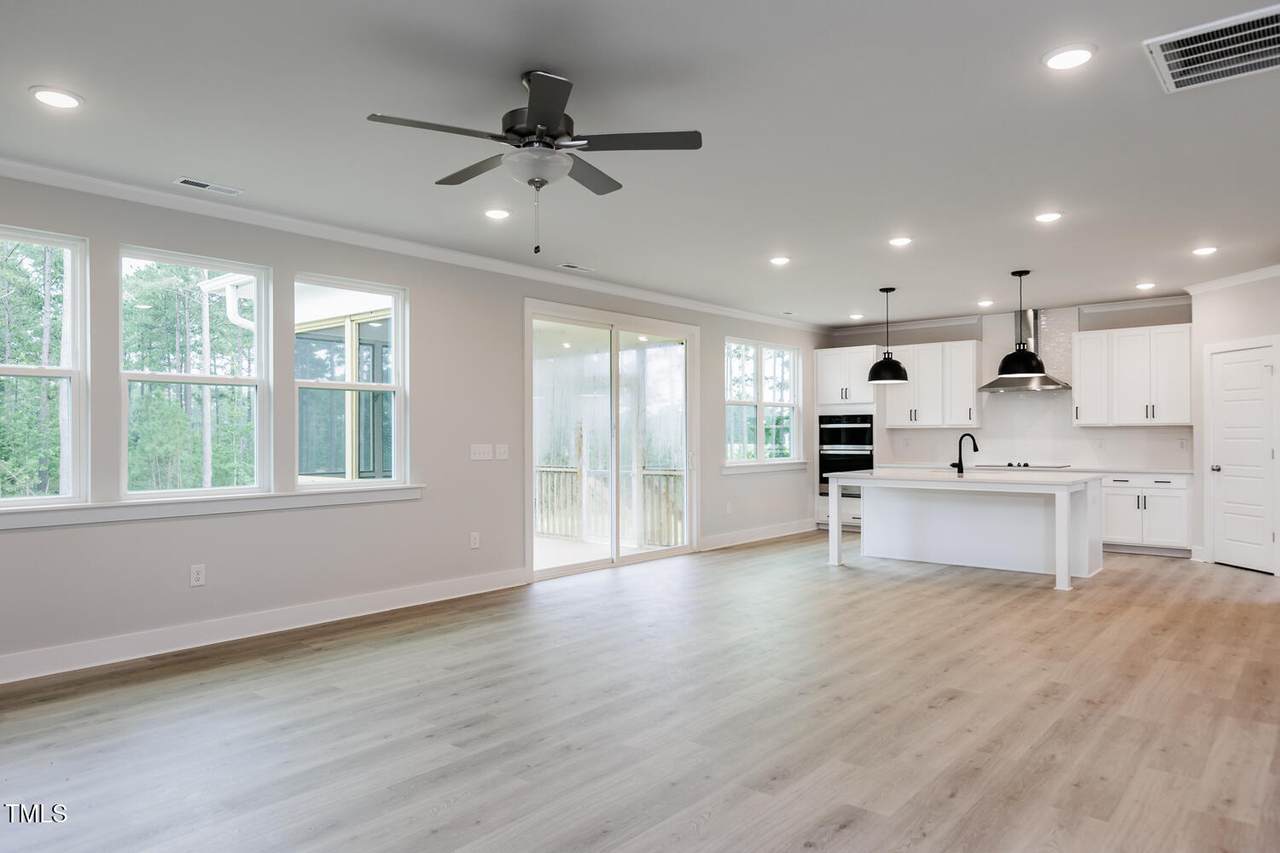 266 Golfview Avenue - Photo 1