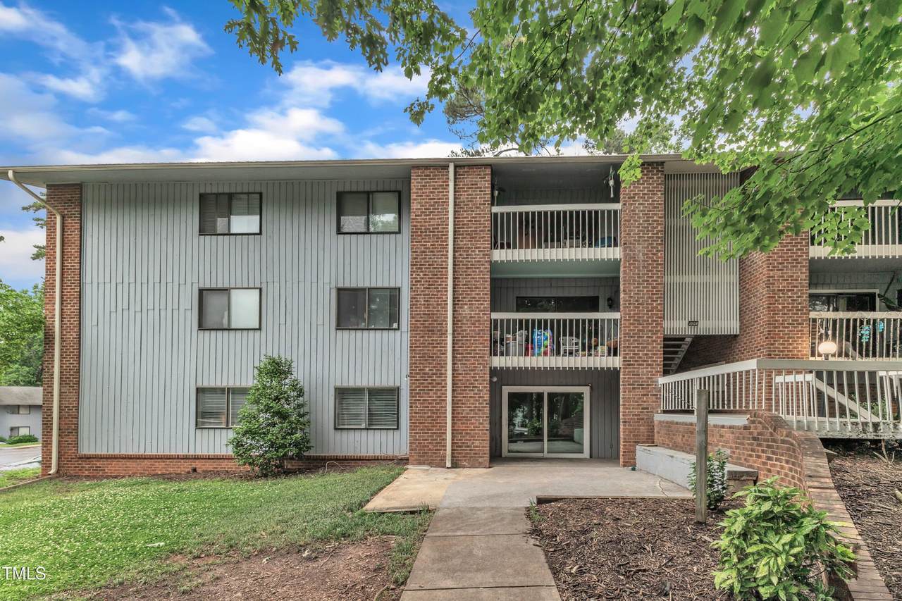 1008 Sandlin Place - Photo 1