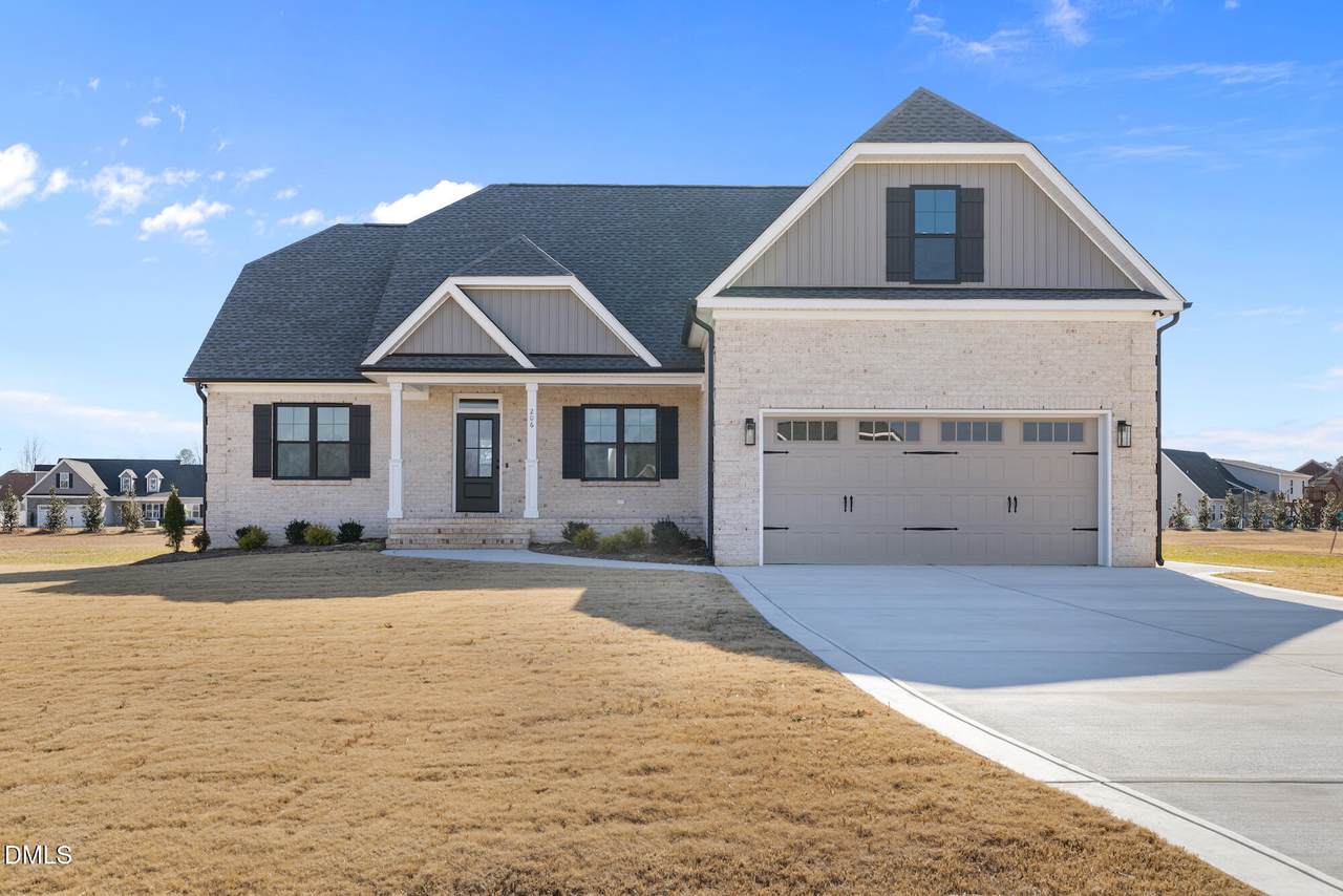 206 Stonewood Drive - Photo 1